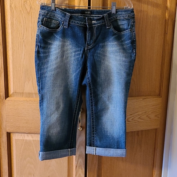 a.n.a Denim - FREE WITH PURCHASE A.N.A Womens Crop Jeans